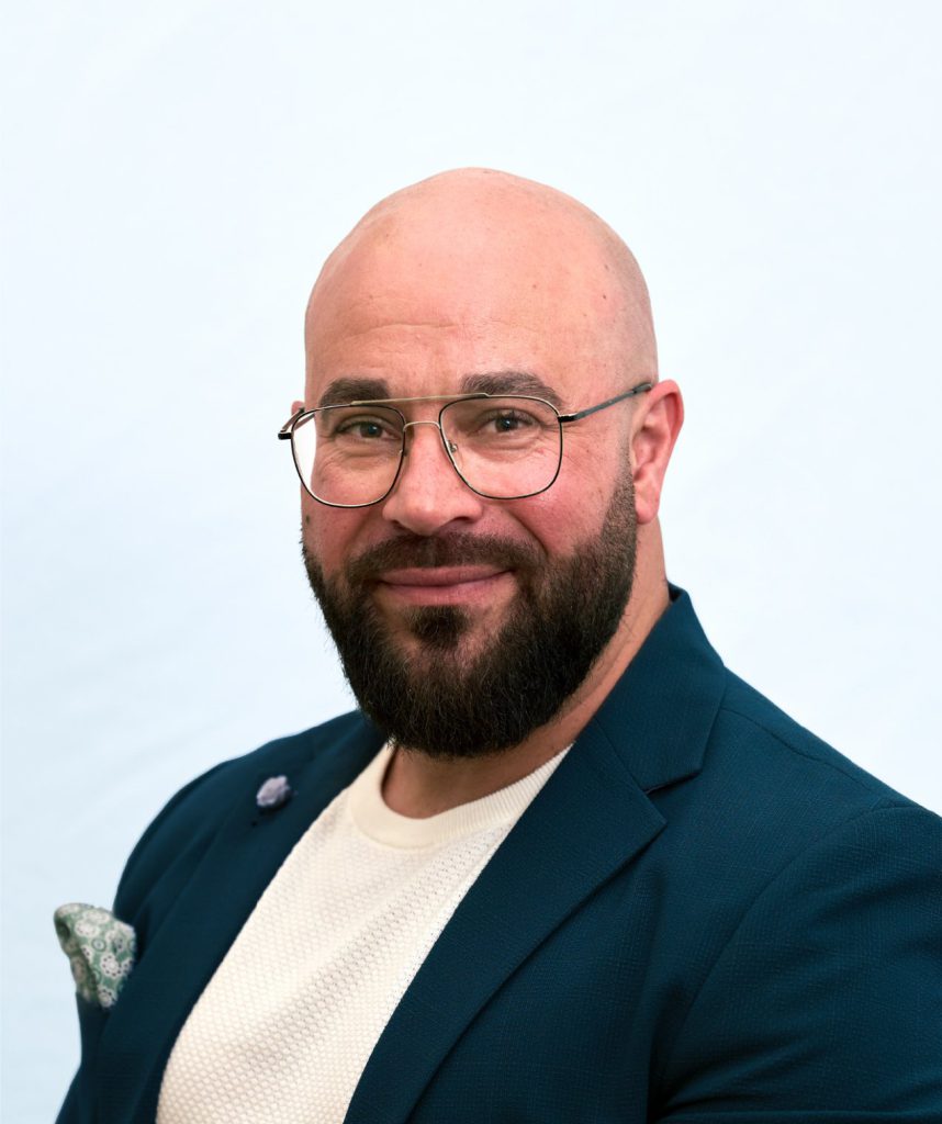 Simon Tarte